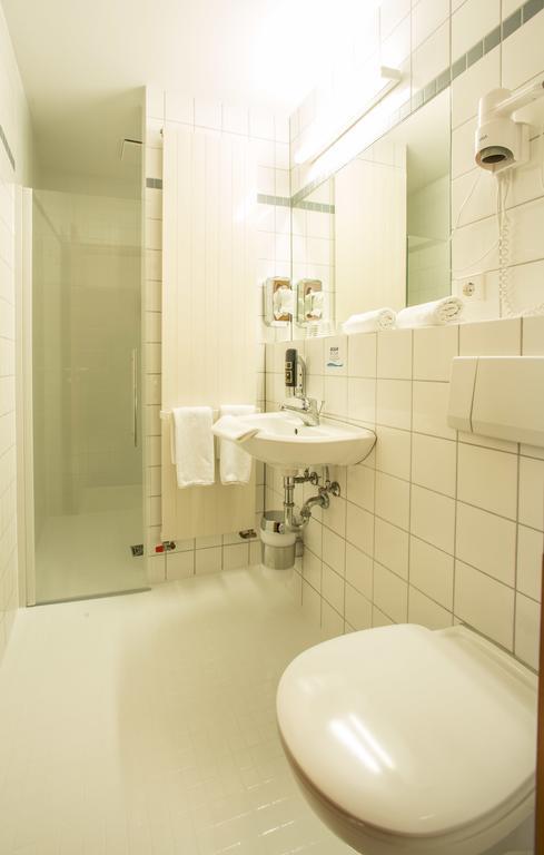 Hotel an der Waldstraße Groß-Zimmern Zimmer foto